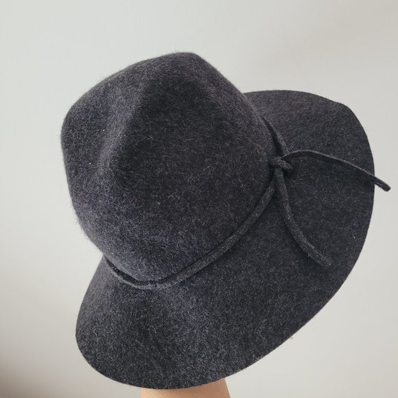 100% Wool Brimmed Joe Fresh Hat - Picture 1 of 5